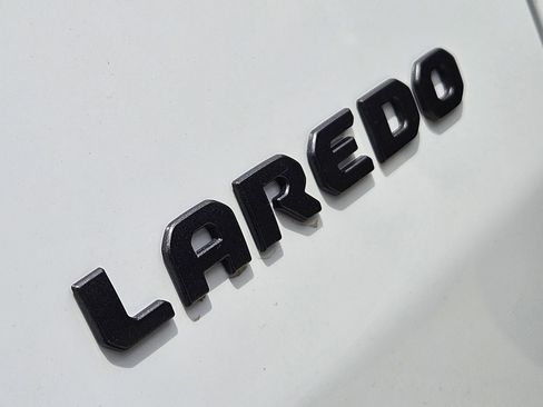 New 2026 Jeep Cherokee Laredo AWD/4WD image 13