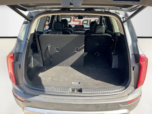 Used 2022 Kia Telluride EX w/ EX Premium Package image 26