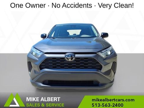 Used 2023 Toyota RAV4 LE AWD/4WD image 2