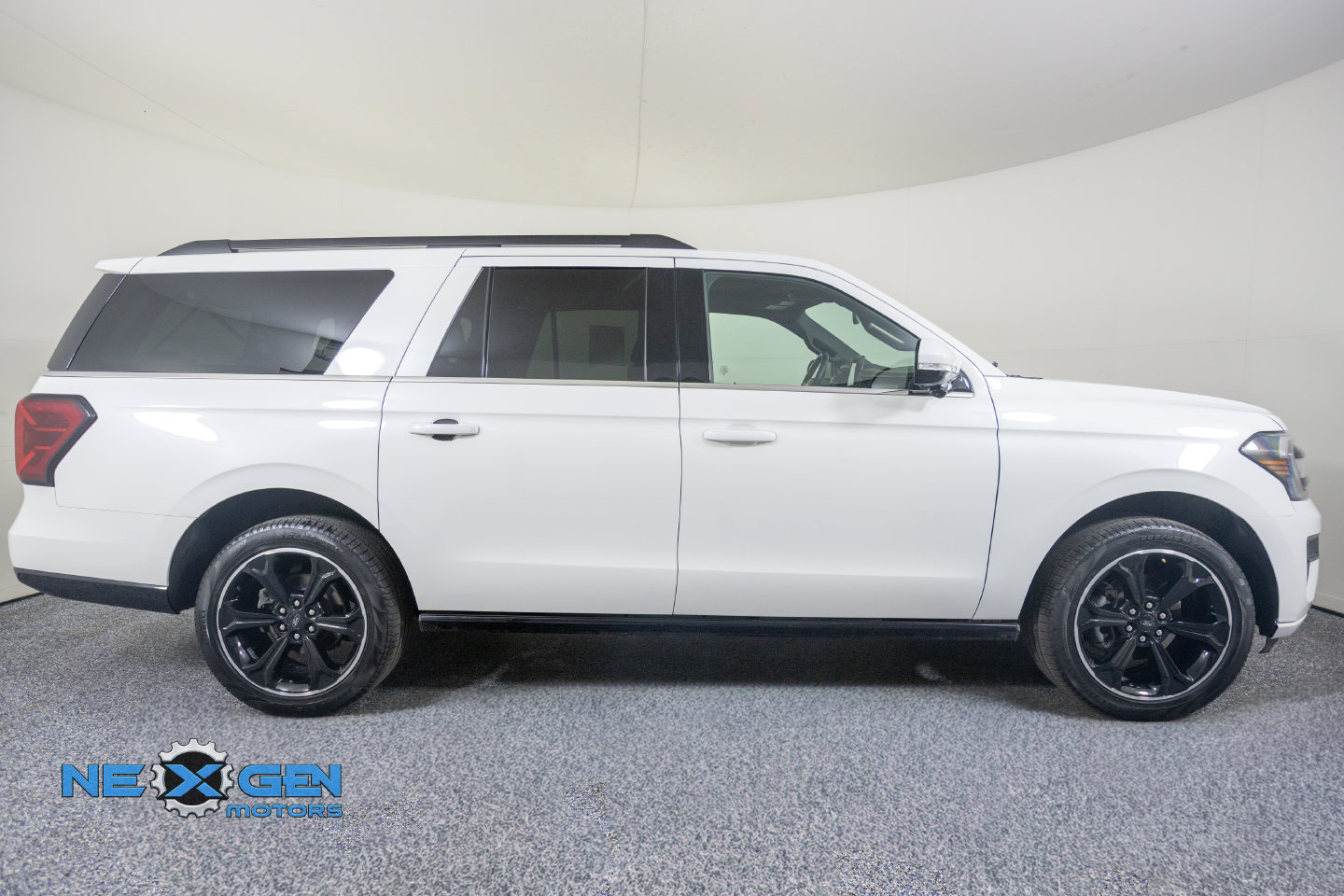 Used 2024 Ford Expedition Max Limited AWD/4WD image 39