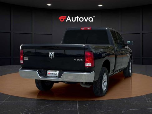 Used 2024 RAM 1500 Classic SLT AWD/4WD image 8