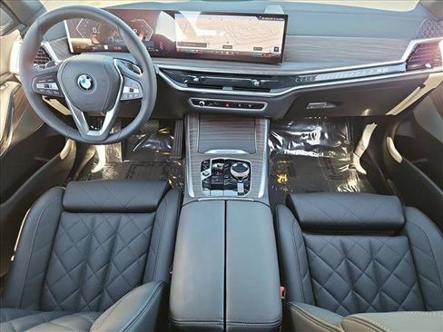 Used 2026 BMW X5 xDrive50e w/ Executive Package AWD/4WD image 18