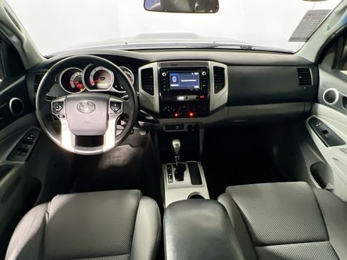 Used 2014 Toyota Tacoma PreRunner w/ TRD Sport Package image 28