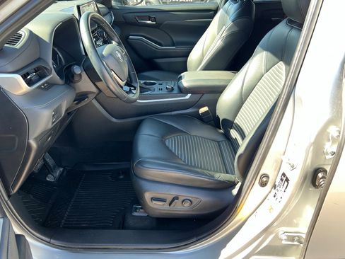 Certified 2022 Toyota Highlander XSE image 20