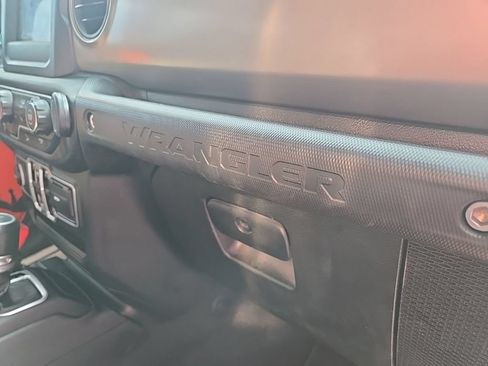 Used 2018 Jeep Wrangler Unlimited Sport S AWD/4WD image 71