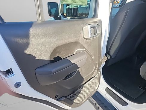 Used 2024 Jeep Wrangler Sport S image 29