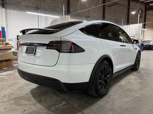 Used 2023 Tesla Model X image 8