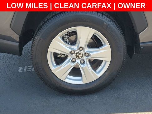 Used 2021 Toyota RAV4 XLE w/ Carpet Mat Package (TMS) FWD image 8