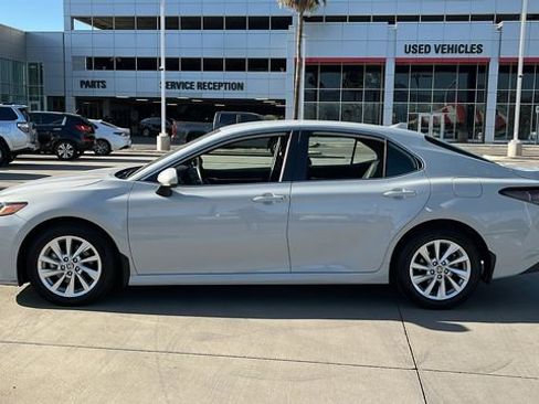 Used 2024 Toyota Camry LE AWD/4WD image 3
