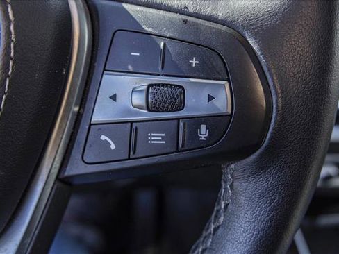 Used 2025 BMW X5 xDrive50e image 16