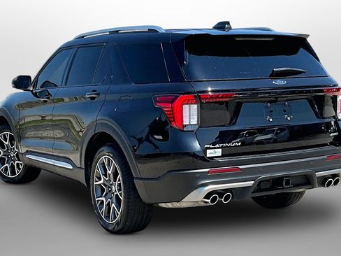 Used 2025 Ford Explorer Platinum w/ Ultimate Package AWD/4WD image 10