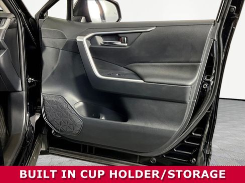 Used 2022 Toyota RAV4 XLE Premium AWD/4WD image 28