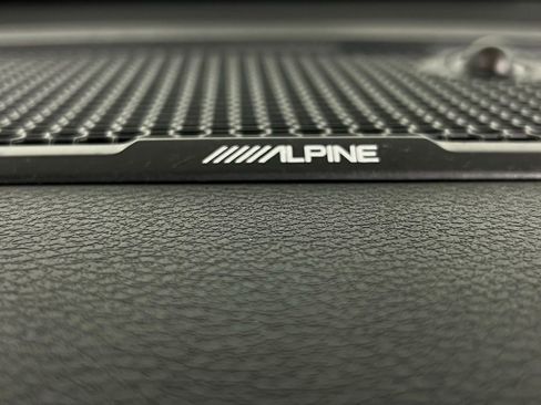 Used 2024 RAM 2500 Big Horn w/ Sport Appearance Package image 18