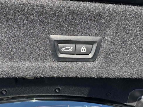 Used 2020 BMW 330i xDrive Sedan w/ Convenience Package AWD/4WD image 49