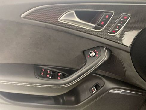 Used 2018 Audi S6 Prestige w/ Prestige Package image 26