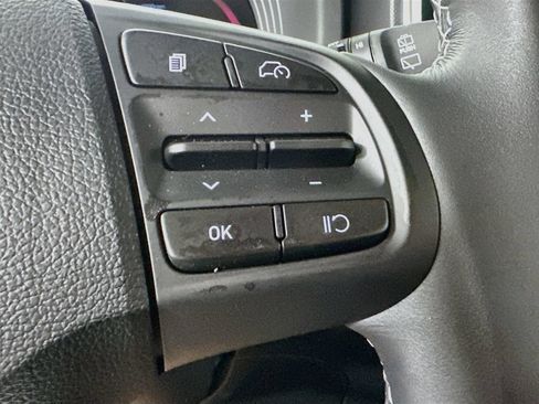 Used 2026 Hyundai Venue SEL FWD image 25