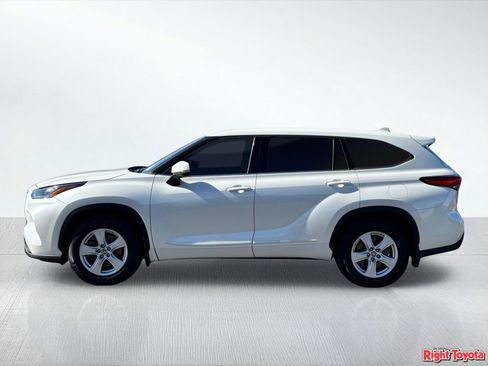 Certified 2020 Toyota Highlander L AWD/4WD image 2