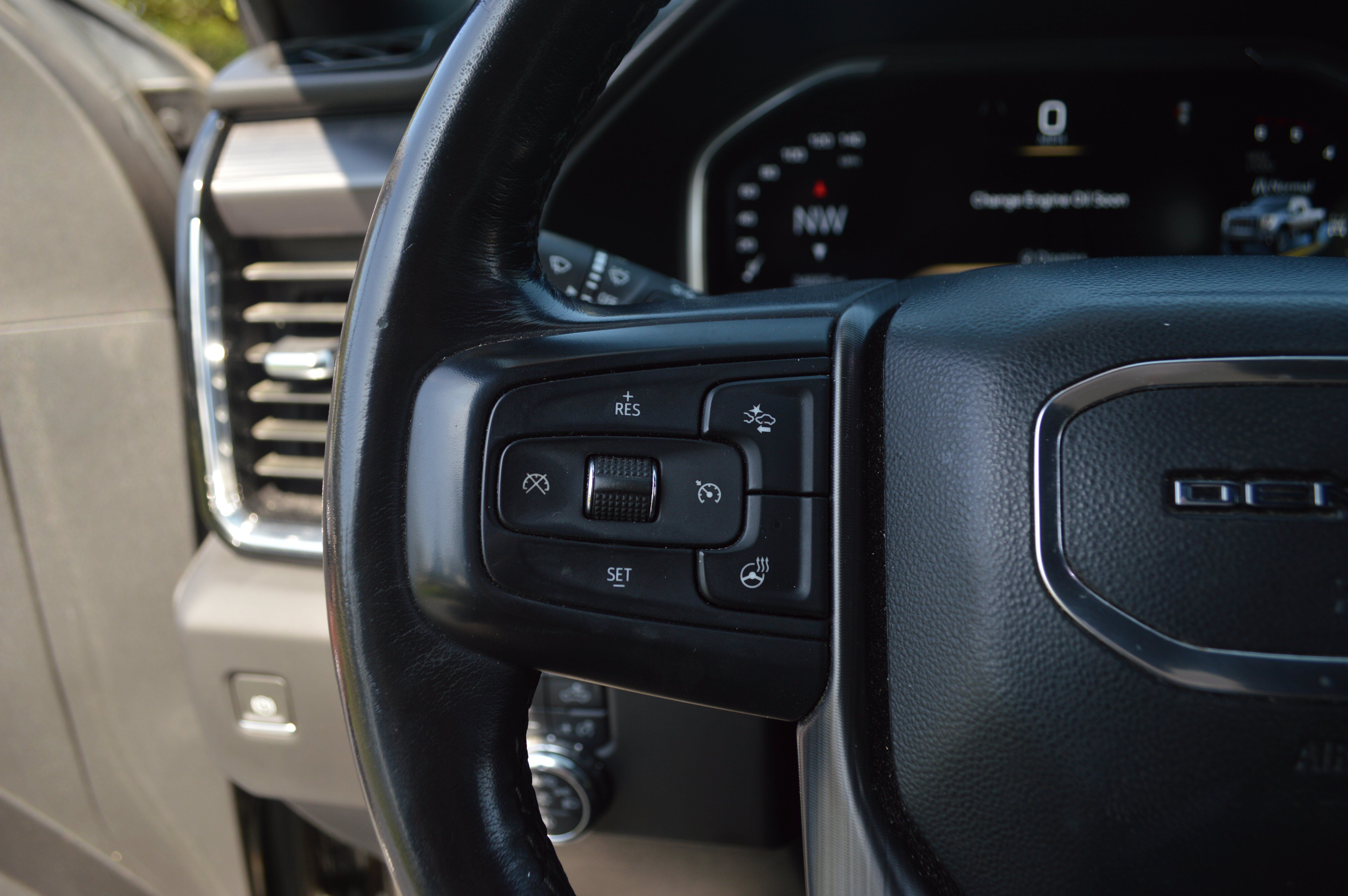 Used 2024 GMC Sierra 2500 Denali Ultimate AWD/4WD image 15