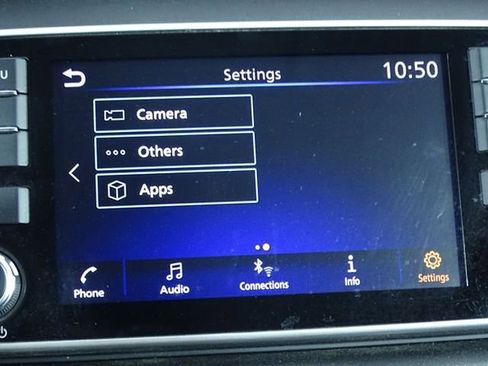 Used 2019 Nissan Kicks SR image 29