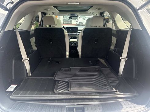 Used 2025 Kia Sorento SX AWD/4WD image 7