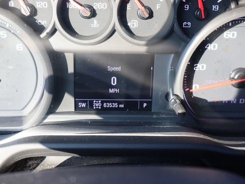 Used 2023 Chevrolet Silverado 1500 Custom AWD/4WD image 3