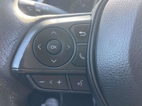 Used 2020 Toyota Corolla LE FWD image 24