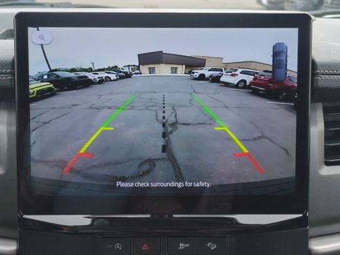 Used 2024 Ford Expedition XLT AWD/4WD image 24