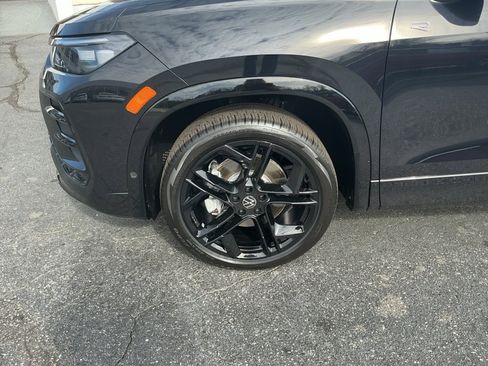 New 2026 Volkswagen Tiguan SE R-Line image 27