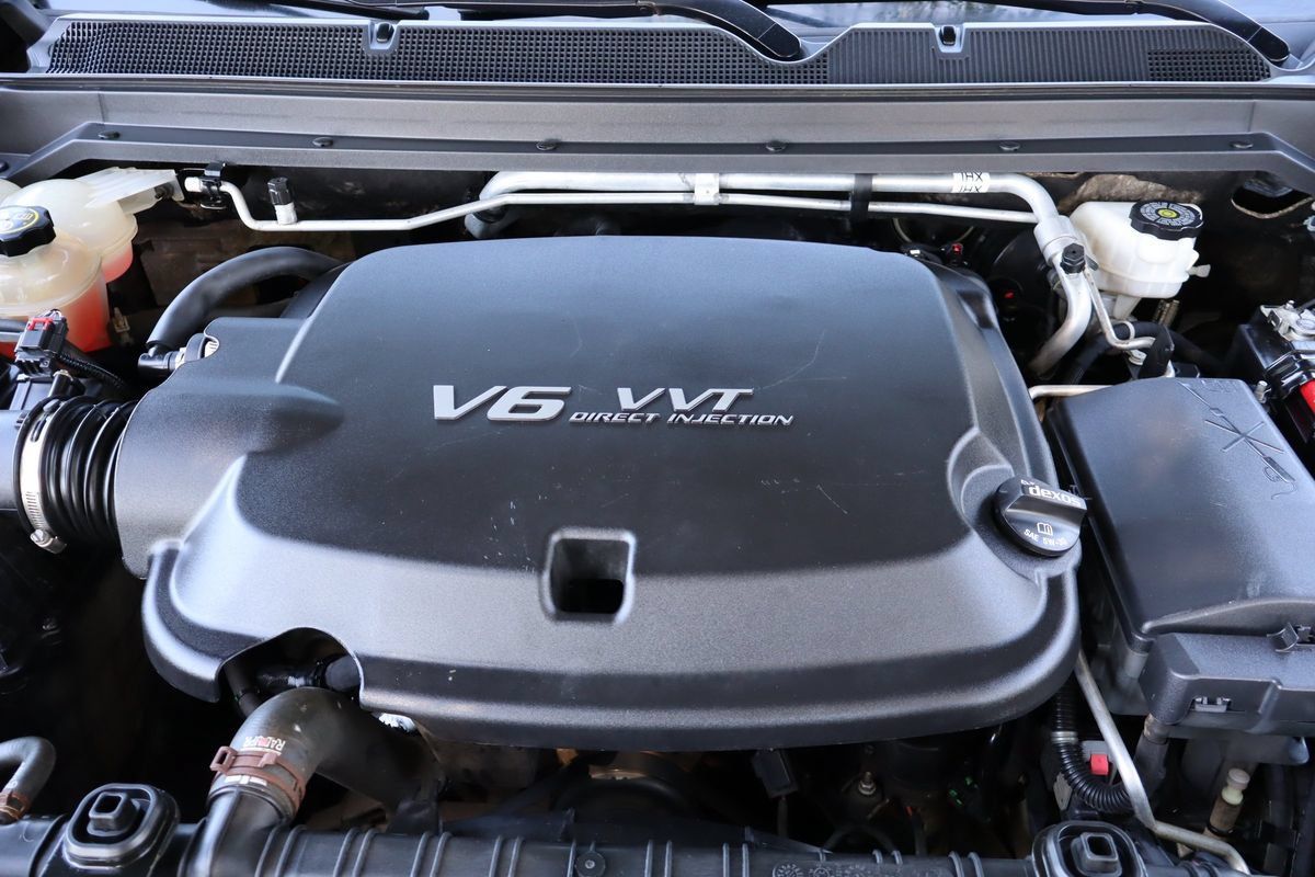 Used 2019 Chevrolet Colorado W/T w/ WT Convenience Package AWD/4WD image 38