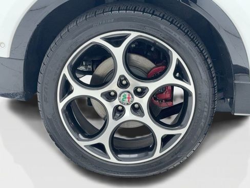 Used 2024 Alfa Romeo Tonale Ti w/ Active Assist Package AWD/4WD image 47