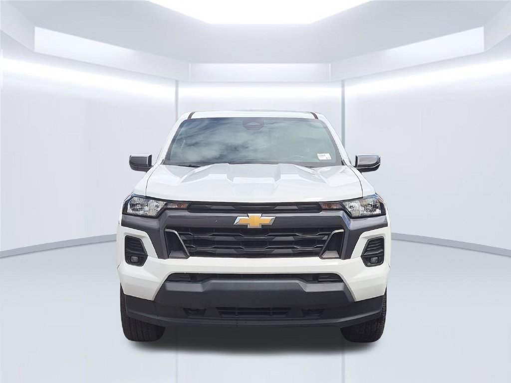 Used 2023 Chevrolet Colorado LT w/ LT Convenience Package II AWD/4WD image 10