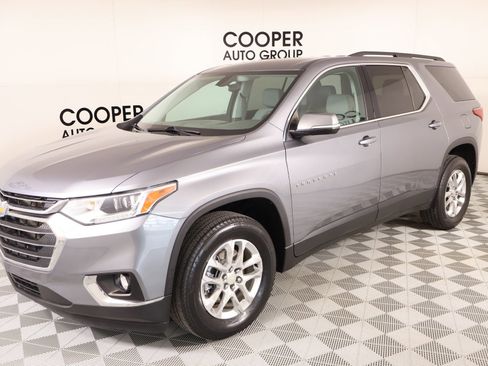 Used 2021 Chevrolet Traverse LT w/ LPO, Cargo Package image 10