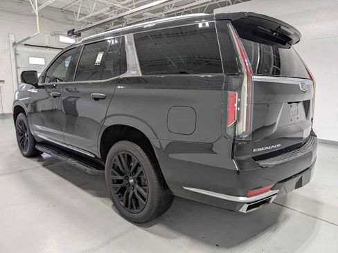 Certified 2021 Cadillac Escalade Premium Luxury image 11