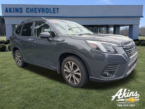 Used 2024 Subaru Forester Limited AWD/4WD image 1