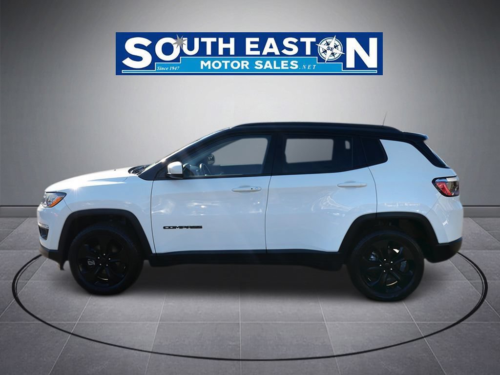 Used 2021 Jeep Compass Latitude w/ Sun and Sound Group AWD/4WD image 7