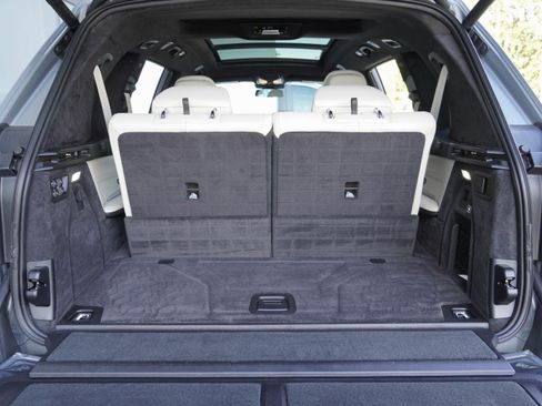 Used 2024 BMW X7 M60i w/ Executive Package AWD/4WD image 45