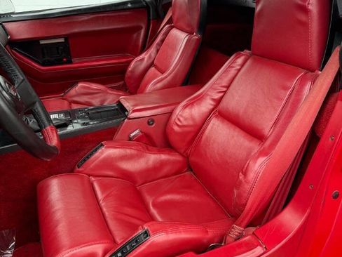 Used 1987 Chevrolet Corvette Convertible RWD image 13