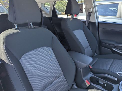 Certified 2025 Kia Soul LX image 8