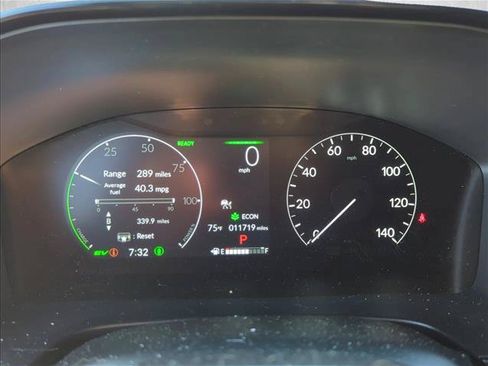 Used 2025 Honda CR-V Sport image 16