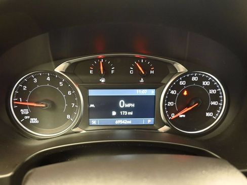 Used 2024 GMC Terrain SLT FWD image 12