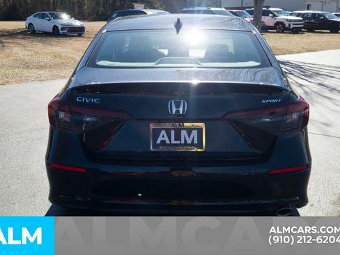 Used 2025 Honda Civic Sport image 6