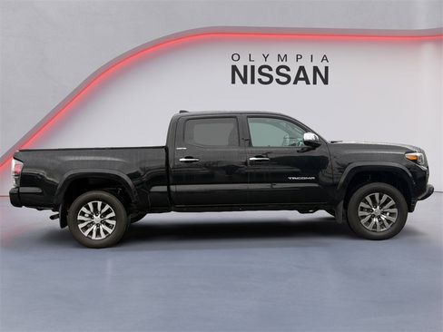 Used 2023 Toyota Tacoma Limited image 6