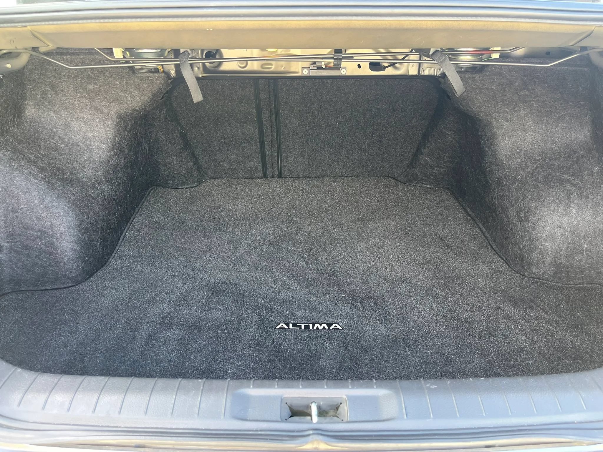 Used 2018 Nissan Altima 2.5 S FWD image 15