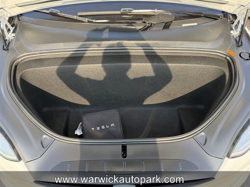 Used 2022 Tesla Model X AWD/4WD image 3