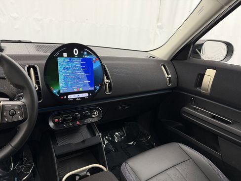 Used 2025 MINI Cooper Countryman S image 15