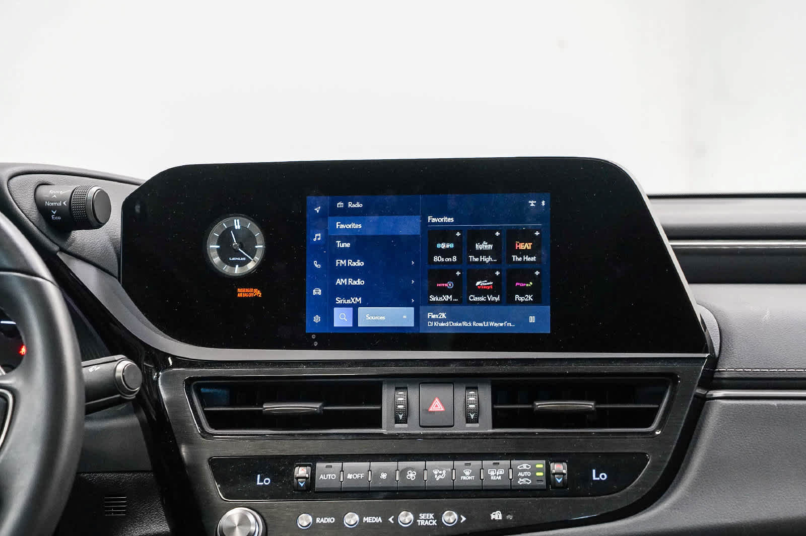 Used 2025 Lexus ES 350 w/ Accessory Package (Z2) FWD image 21