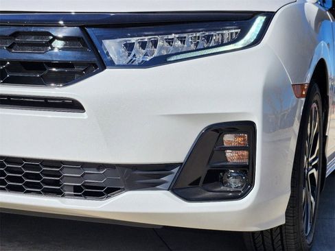 New 2026 Honda Odyssey Elite image 6