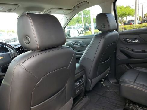 Used 2019 Chevrolet Traverse Premier FWD image 12