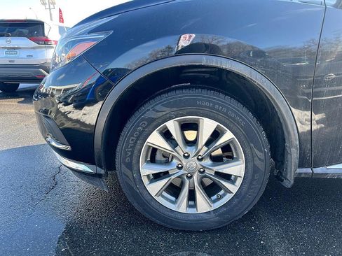 Used 2018 Nissan Murano S image 11