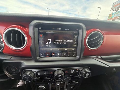 Used 2019 Jeep Wrangler Unlimited Rubicon AWD/4WD image 21